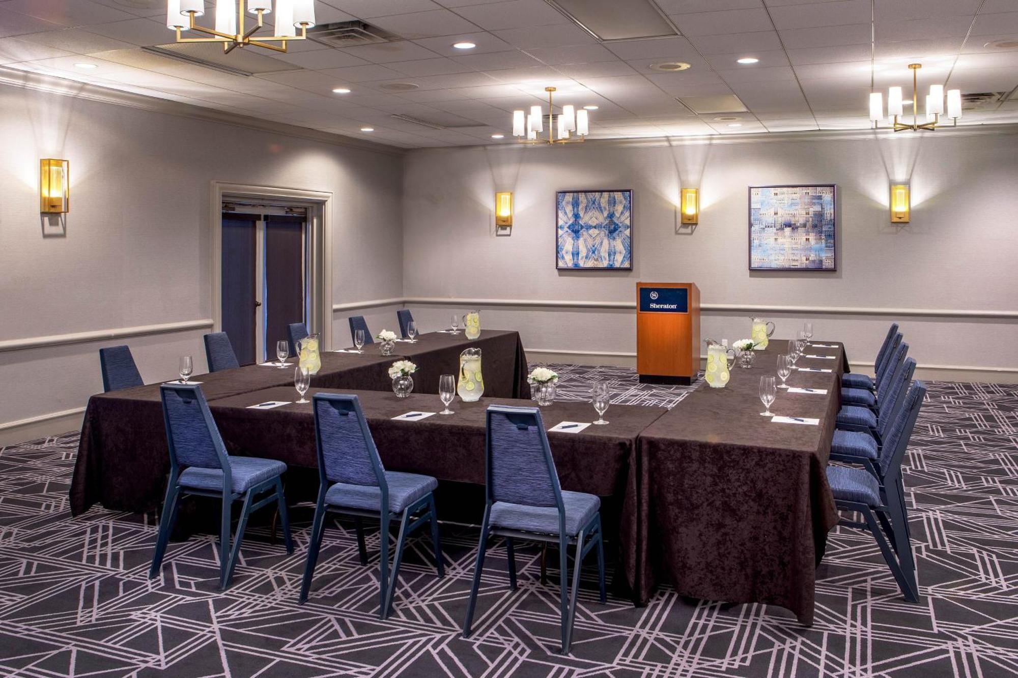 Sheraton Music City Nashville Airport Екстериор снимка